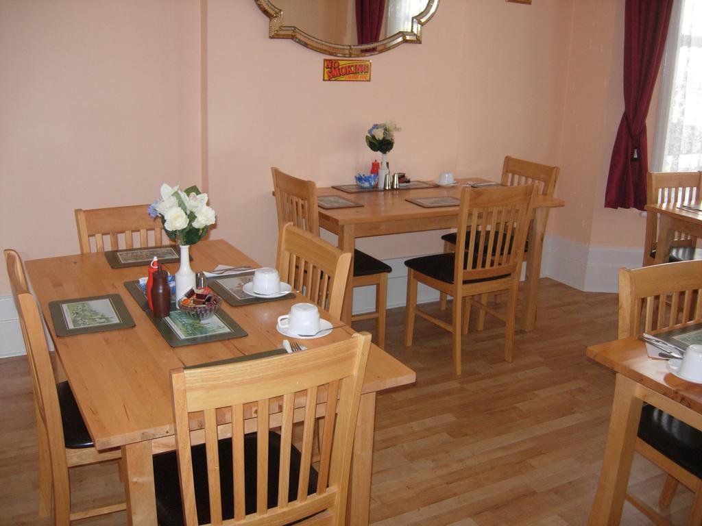 Longfield Guest House Dover Exteriör bild